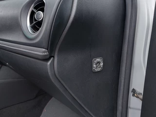 Toyota Auris Toyota Auris 1.2T 116pk Aspiration 5-Deurs | Origineel NL | 1300kg Trekgewicht | Navi | Clima | Cruise | Achteruitrijcamera | Rijstrook+Licht+Regensensor | Mistlampen | 16''lm | Trekhaak - afbeelding nr 28