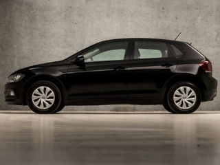 Volkswagen Polo Volkswagen Polo 1.0 Sportline (APPLE CARPLAY, CRUISE, ARMSTEUN, SPORTSTOELEN, ELEK PAKKET, LED ACHTERLICHTEN, NIEUWE APK, NIEUWSTAAT) - afbeelding nr 2