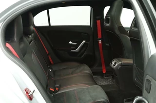 Mercedes-Benz A-Klasse Mercedes Aklasse 200 Widescreen AMG Leder Pano Velgen 163pk - afbeelding nr 12