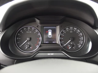 Škoda Octavia TREKHAAK / NWE D-RIEM / STOELVERW / NAVI / CLIMA / PDC / NL-AUTO - afbeelding nr 24