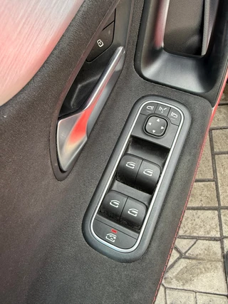 Mercedes-Benz A-Klasse Mercedes-Benz A-klasse AMG 35 4MATIC Edition 1|Pano|Burmester|Milltek|Sfeer|Hemelverlichting - afbeelding nr 42