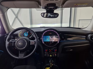 MINI Electric MINI Electric Mini Classic 33 kWh 184pk | Camera | Stoelverwarming | Draadloze lader - afbeelding nr 6
