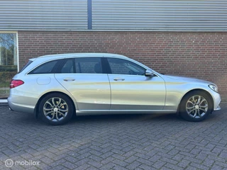 Mercedes-Benz C-Klasse Mercedes C-klasse Estate 180 Amg pakket unieke staat en km - afbeelding nr 13