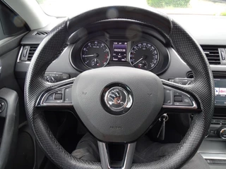 Škoda Octavia Škoda Octavia 1.0 TSI GRT AMB BNS-Navi-Blth-Media-Cruise-Usb-Clima - afbeelding nr 9