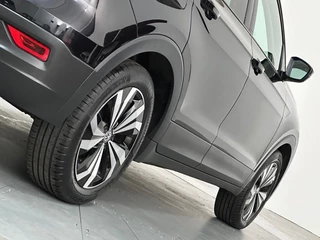 Volkswagen T-Cross Volkswagen T-Cross 1.0 TSI LIFE EXECUTIVE BLACKLINE - afbeelding nr 57
