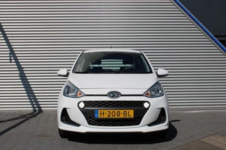 Hyundai i10 Hyundai i10 1.0i Comfort + Navigatie - afbeelding nr 3