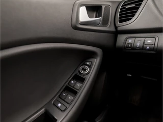 Hyundai i20 Hyundai i20 1.0 T-GDI Active Sport (NAVIGATIE, CLIMATE, STOELVERWARMING, GETINT GLAS, SPORTSTOELEN, LM VELGEN, PARKEERSENSOREN, CRUISE, NIEUWE APK, NIEUWSTAAT) - afbeelding nr 23