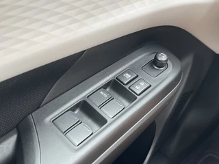 Suzuki Swift Suzuki Swift 1.2 Select Smart Hybrid | Navi | Camera | CarPlay | ACC | LED | DAB+ - afbeelding nr 12