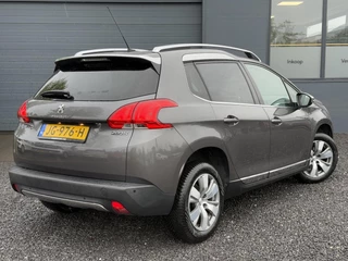 Peugeot 2008 Peugeot 2008 1.2 PureTech Allure 2e Eigenaar,Navi,Pano,Clima,Cruise,PDC,Automaat,N.A.P,APK tot 01-2026 - afbeelding nr 2