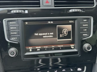 Volkswagen Golf Volkswagen Golf Variant 1.4 TSI R-line 150pk | Navigatiesysteem | Osram LED verlichting | Trekhaak uitklapbaar | Keyless entry | Stoelverwarming | Cruise control | R-stuur | Parkeersensoren voor en achter | Achteruitrijcamera - afbeelding nr 18