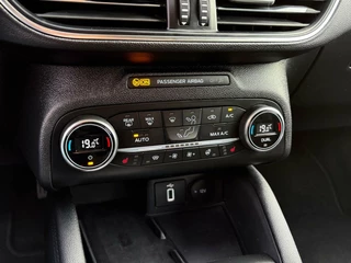 Ford Focus Ford Focus Wagon 1.0 EcoBoost 125pk Automaat Titanium Business | Navigatie | Winterpakket | Full LED | Adaptive cruise - afbeelding nr 7