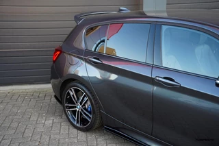 BMW 1 Serie BMW 1-serie M140i xDrive LCI2 | Navi Pro | HK | Adaptief onderstel | Carplay | OPF delete | Zaero bodykit | 5-deurs - afbeelding nr 14