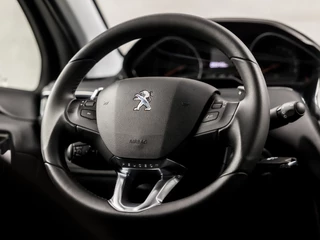 Peugeot 208 Peugeot 208 1.2 e-VTi Sport Automaat (NAVIGATIE, GETINT GLAS, LM VELGEN, SPORTSTOELEN, CRUISE, PARKEERSENSOREN, NIEUWE APK, NIEUWSTAAT) - afbeelding nr 16