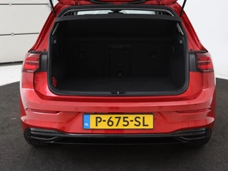 Volkswagen Golf Volkswagen Golf 1.4 eHybrid Style | Stoel & stuurverwarming |  Massage | Carplay | Memory | Achterbankverwarming | Adaptive cruise | Park Assist | Sfeerverlichting | Navigatie | Full LED | PHEV - afbeelding nr 14