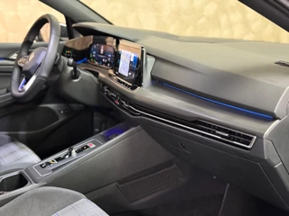 Volkswagen Golf Volkswagen Golf 1.4 eHybrid GTE | 245 pk| HUD |ACC | Camera | CarPlay | Sfeerverlichting - afbeelding nr 11