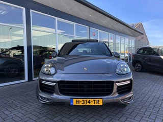 Porsche Cayenne Porsche Cayenne 3.6 GTS | Panoramadak | Bose | Sportchrono | Navi | Camera | Stoelverwarming Voor/Achter | Verwarmd Stuurwiel | LED | - afbeelding nr 3