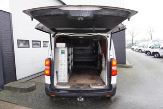 Opel Vivaro - Airco - Cruise - PDC - Trekhaak - €13.950,- Excl. - afbeelding nr 5