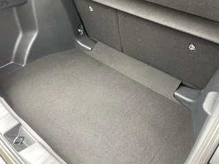 Toyota C-HR Toyota C-HR 1.8 Hybrid 140 Dynamic | Sensoren v/a | Navi | Blindspot - afbeelding nr 25