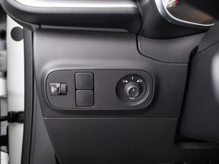 Citroën C3 Citroën C3 110PK Shine Automaat | Camera | Stoelverw. | Navi | DAB - afbeelding nr 21