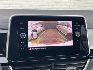 Volkswagen T-Roc Volkswagen T-Roc 1.5 TSI R-Line | CarPlay | Camera | ACC | IQ Light | Dodehoek | 18 inch - afbeelding nr 23