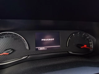 Peugeot 2008 Peugeot 2008 1.2 PureTech Allure|Automaat|12.603km|Clima|Navi|Carplay|PDC|17-inch| - afbeelding nr 8