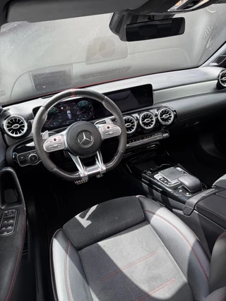 Mercedes-Benz A-Klasse Mercedes-Benz A-klasse AMG 35 4MATIC Edition 1|Pano|Burmester|Milltek|Sfeer|Hemelverlichting - afbeelding nr 41