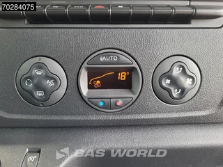 Renault Master Renault Master 165PK Paardenwagen Hengstenuitvoering Navi LED Trekhaak Airco Cruise Camera Euro6 Horsetruck 15m3 Airco Trekhaak Cruise control - afbeelding nr 18