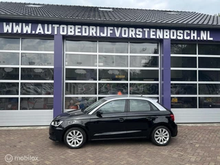 Audi A1 Sportback Audi A1 Sportback 1.0 TFSI  5 DRS * AIRCO * NAVI * TWO TONE - afbeelding nr 2