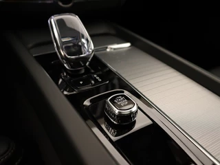 Volvo XC60 Volvo XC60 T6 PLUG-IN HYBRID PLUS BLACK EDITION HEICO STYLING 22INCH SCHUIF - afbeelding nr 24