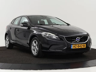 Volvo V40 Volvo V40 1.6 T2 Momentum | Stoelverwarming | Trekhaak |  Xenon | Climate control | Cruise control | Parkeerhulp | Bluetooth - afbeelding nr 25