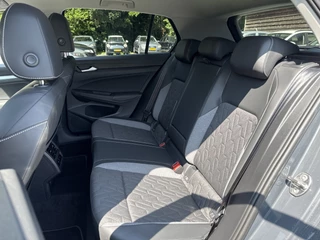 Volkswagen Golf Volkswagen Golf 1.5 TSI LIFE BUSINSS VIRTUAL/NAVI/TREKHAAK - afbeelding nr 14
