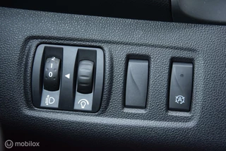 Renault Clio Renault Clio 0.9 TCe Limited climate control PDC navi Apple Carplay - afbeelding nr 16