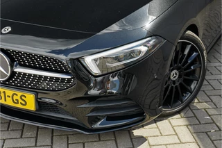 Mercedes-Benz A-Klasse Mercedes-Benz A-Klasse 250 Premium Plus AMG-Line Night Pano Burmester Ambiente - afbeelding nr 16