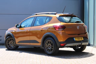Dacia Sandero Stepway Dacia Sandero Stepway 1.0 TCe 90 Essential | Trekhaak | Camera | Airco | BLIS | Cruise control | Origin NL - afbeelding nr 3