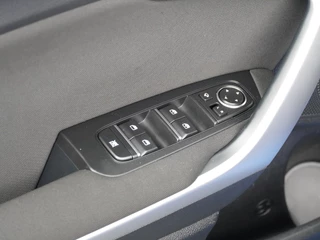 Kia Ceed - Climate control - Cruise control - LM velgen - Privacy glass - Trekhaak - Fabrieksgarantie tot 08-2025 - afbeelding nr 27