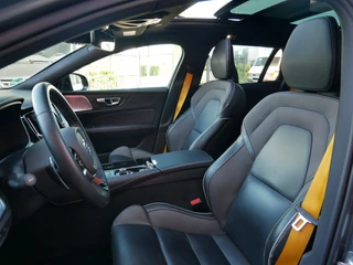 Volvo V60 Volvo V60 2.0 T8 Twin Engine AWD Polestar Engineered bowers & wilkins FULL OPTION - afbeelding nr 9