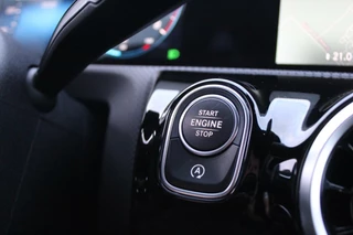 Mercedes-Benz A-Klasse Mercedes A-klasse 200 AMG/Pano/Camera/Stoelverw/ACTIEPRIJS! - afbeelding nr 18