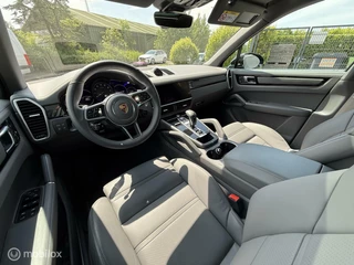 Porsche Cayenne Porsche Cayenne 3.0 E-Hybrid Platinum Edition, 462 PK, Trekhaak, Pano, Bose.. - afbeelding nr 12