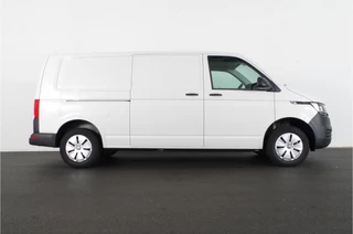 Volkswagen Transporter Volkswagen Transporter 2.0 TDI L2H1 28 lange uitvoering met klep! Camera / Apple Carplay/Android Auto |2232| lease ook mogelijk! - afbeelding nr 5