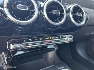 Mercedes-Benz A-Klasse Mercedes A-klasse 200 Business Solution AMG  Pano| Carplay - afbeelding nr 23