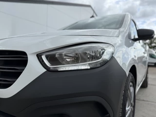 Mercedes-Benz eCitan Mercedes-Benz eCitan 112 Pro L1 Elektrisch 51kWh 284km WLTP 750kg Trekgewicht Fabrieksgarantie Climate Control Cruise Control Carplay Camera - afbeelding nr 28
