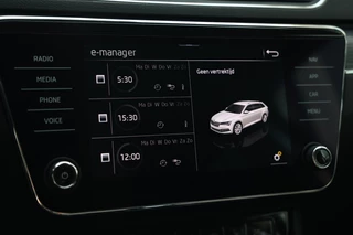 Škoda Superb Škoda Superb Combi 1.4TSI iV 218PK Business Ed. Plus *NAP/Trekh/Virtual/Stoelvw/Keyless* - afbeelding nr 41