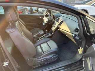 Opel Astra Opel Astra 1.4 T GTC Black Edition Clima Leder Trekhaak - afbeelding nr 9