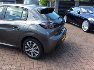 Peugeot 208 Peugeot 208 1.2 PureTech Active Climate contr Apple Carplay - afbeelding nr 8