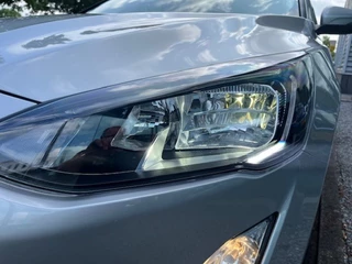 Ford Focus Ford Focus 1.0 EcoBoost Hybrid Trend Edition NAVI CARPLAY/CAMERA - afbeelding nr 24