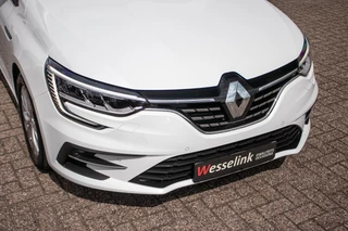 Renault Megane E-Tech Renault Megane E-Tech 1.6 Plug-In Hybrid 160 Zen - All-in rijkrprs | Navi | Carplay | Cruise | Stoelverw. - afbeelding nr 24