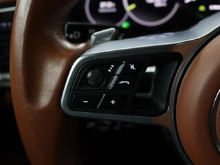 Porsche Panamera Porsche Panamera Sport Turismo 2.9 4 E-Hybrid | Panoramadak | Burmester 3D |  Stoelventilatie | LED Adaptief | 360 camera | Luchtvering | Leder | Stuurverwarming | Soft-close - afbeelding nr 16
