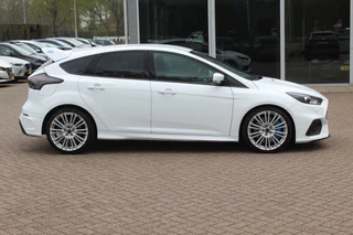 Ford Focus Ford Focus 2.3 RS / Milltek / Recaro Schaalstoelen / Camera / 19'' / Stuurverwarming / DAB / Cruise Control - afbeelding nr 5