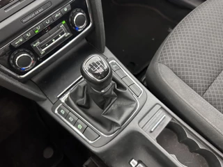 Škoda Superb Škoda Superb Combi 1.6 TDI Sprint Pro *PANO | NAVI-FULLMAP | MEMORY-PACK | ECC | PDC | CRUISE | 16''ALU* - afbeelding nr 15