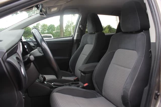 Toyota Auris Toyota Auris Touring Sports 1.8 Hybrid Dynamic / Camera / Navigatie / Keyless / 16'' / DAB / Cruise Control / Getint glas - afbeelding nr 4